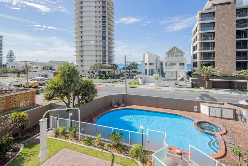 Bougainvillea Gold Coast Holiday Apartments Extérieur photo
